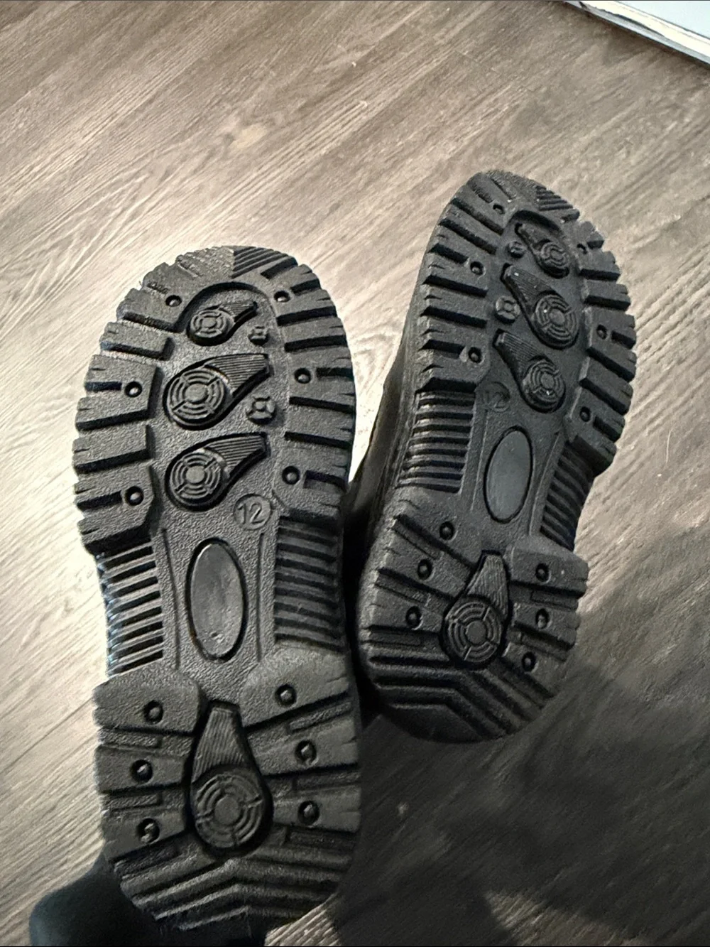 Black Insulated Winter Boots